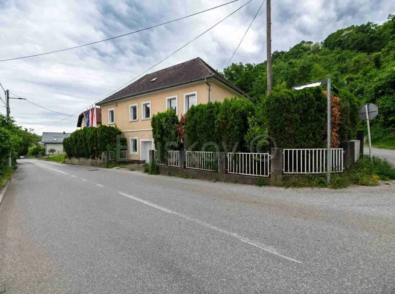 Коммерческое помещение 407 м² Город Загреб, Хорватия