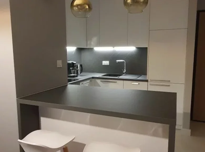 Apartamento 2 habitaciones 47 m² en Varsovia, Polonia