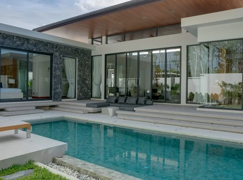 Villa de 4 habitaciones 360 m² Phuket, Tailandia