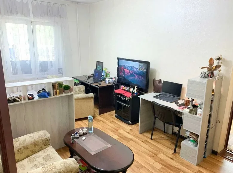 Kvartira 1 xona 38 m² Toshkentda