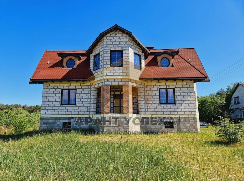 House 350 m² Brest, Belarus