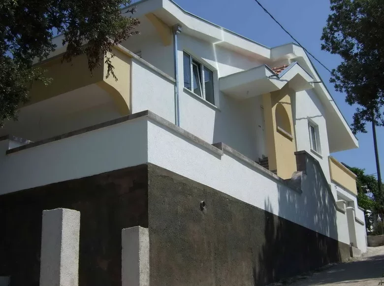 Casa 4 habitaciones 215 m² Kunje, Montenegro