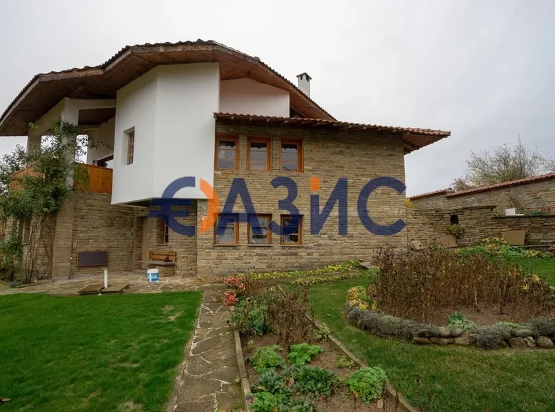 Casa 5 habitaciones 310 m² Medven, Bulgaria