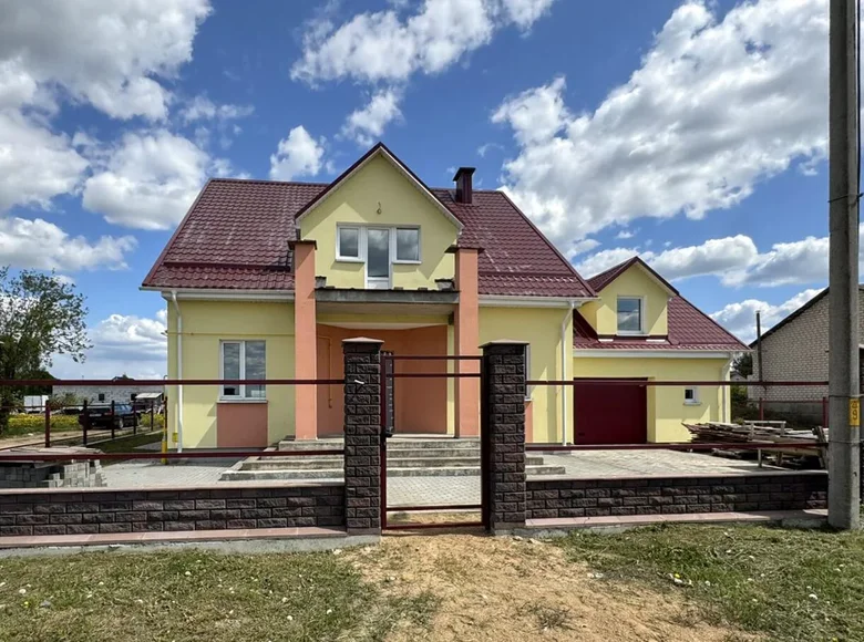 Dom 206 m² Dzescanka, Białoruś