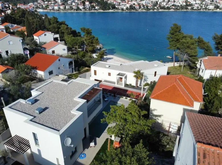 4-Schlafzimmer-Villa 240 m² Gespanschaft Split-Dalmatien, Kroatien