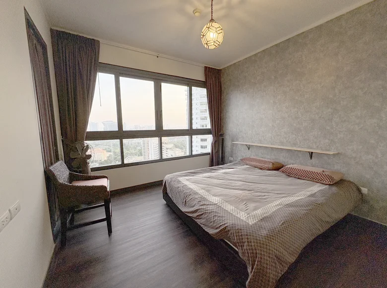 Kondominium 1 Schlafzimmer 70 m² Na Kluea, Thailand