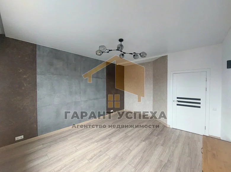 Mieszkanie 2 pokoi 67 m² Brześć, Białoruś