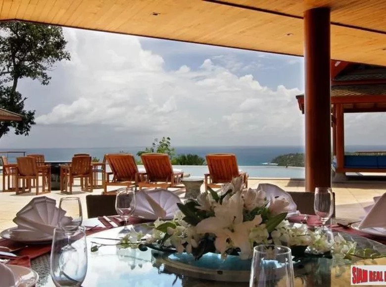 Villa de 6 chambres 1 800 m² Phuket, Thaïlande