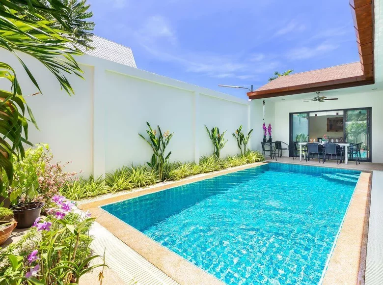 Villa 2 Schlafzimmer 125 m² Phuket, Thailand
