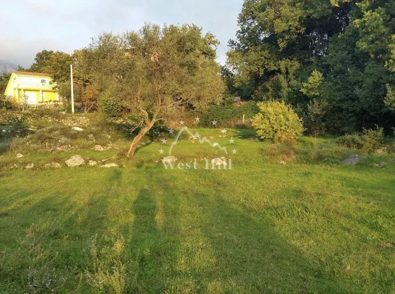 Atterrir  Herceg Novi, Monténégro