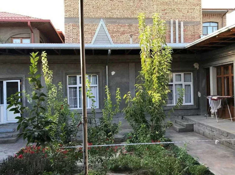 Дом 6 комнат 367 м² Ташкент, Узбекистан