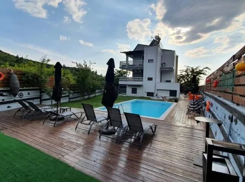 5 bedroom villa 175 m² Toroni, Greece