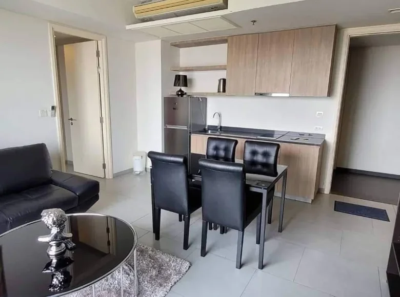 Kondominium 1 Schlafzimmer 49 m² Na Kluea, Thailand