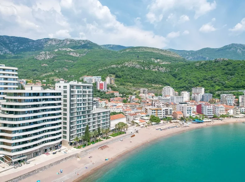 Mieszkanie 4 pokoi 114 m² Budva, Czarnogóra