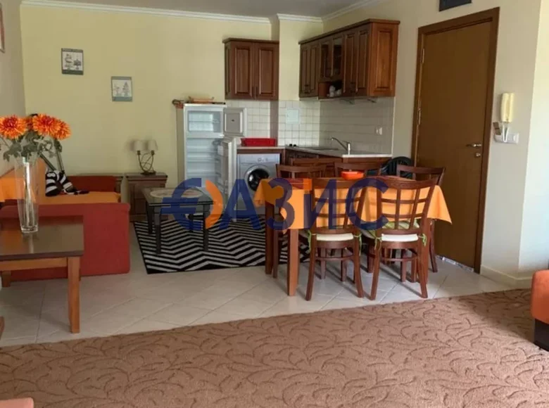Mieszkanie 3 pokoi 110 m² Sozopol, Bułgaria