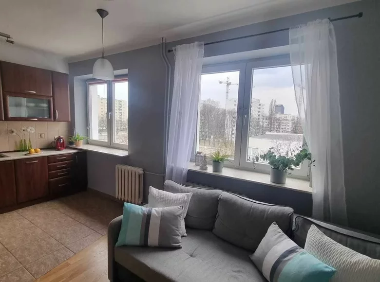 2 room apartment 48 m² in Warsaw, Poland