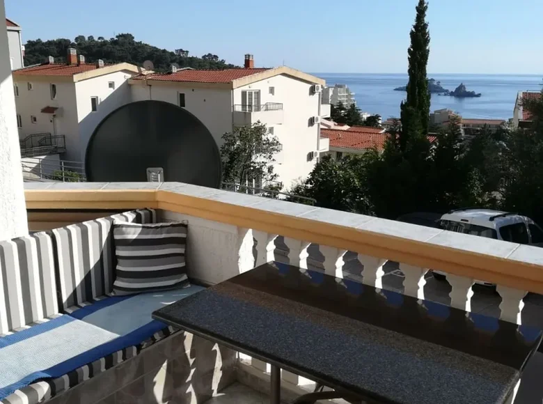 Mieszkanie 2 pokoi 45 m² Petrovac, Czarnogóra