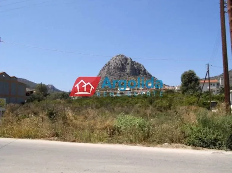 Land 802 m² Peloponnese Region, Greece