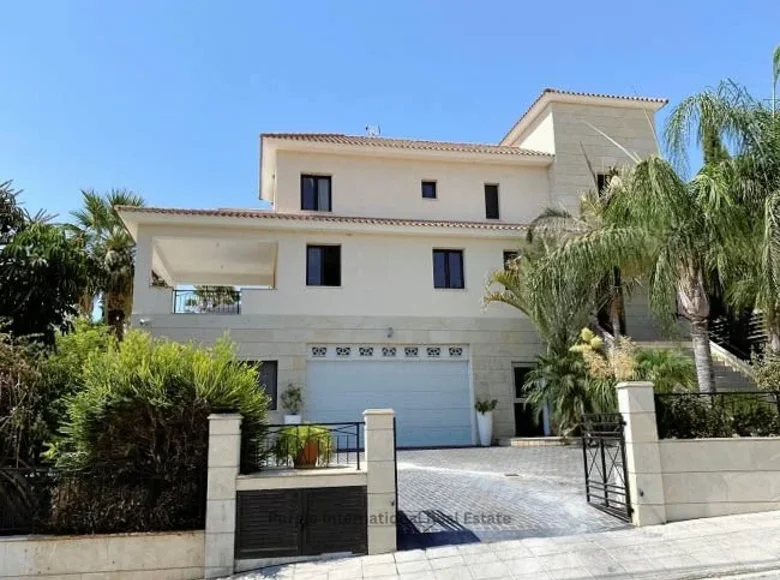 Villa 6 habitaciones 628 m² Palodeia, Chipre