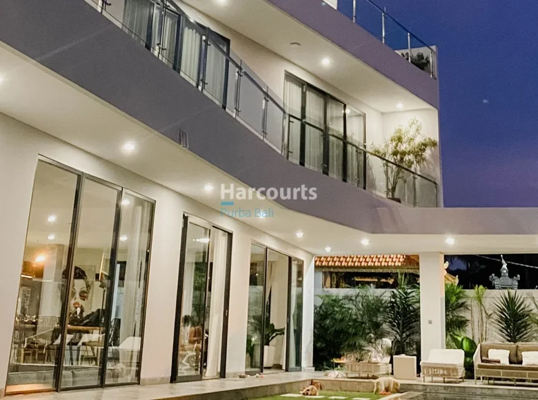 4-Schlafzimmer-Villa 750 m² Pererenan, Indonesien