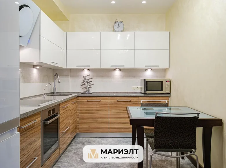 Квартира 2 комнаты 55 м² Минск, Беларусь