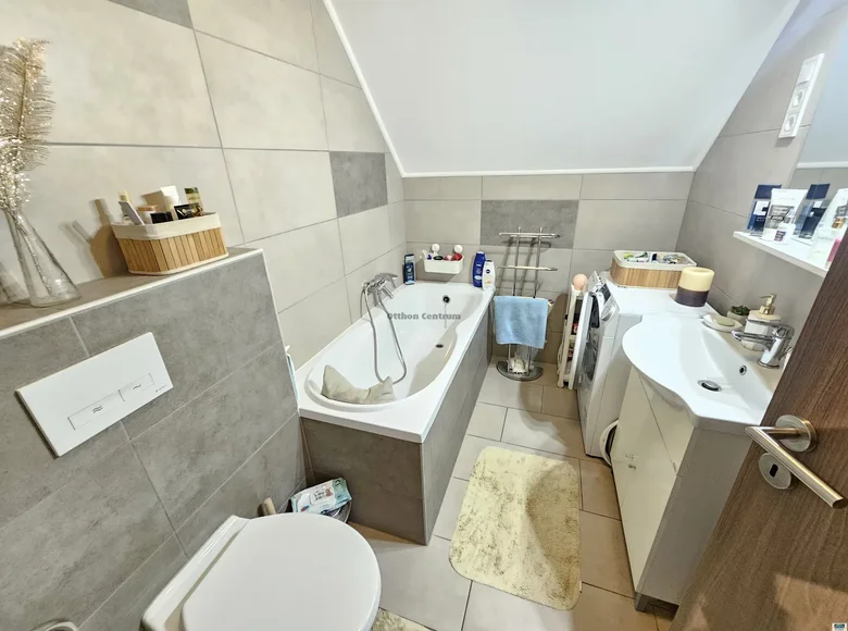 Квартира 3 комнаты 67 м² Szekesfehervari jaras, Венгрия