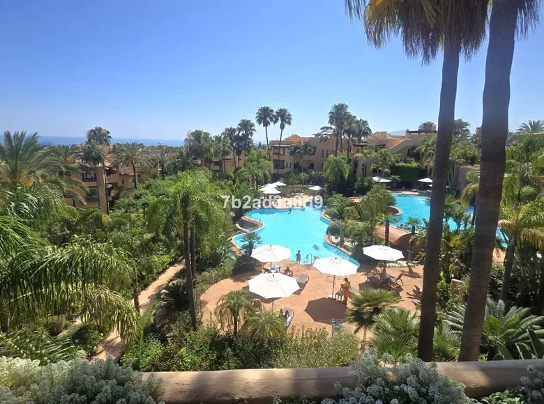 2 bedroom apartment 206 m² Malaga, Spain