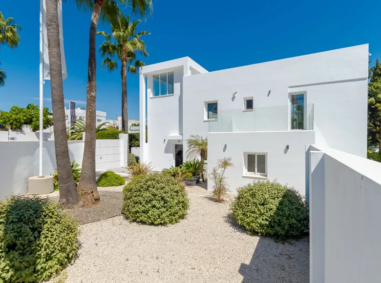 6 bedroom villa 366 m² Helechosa de los Montes, Spain