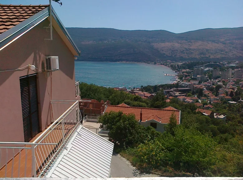 5 bedroom house 240 m² Topla, Montenegro