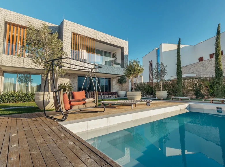 Villa de 6 habitaciones 529 m² Kumbor, Montenegro