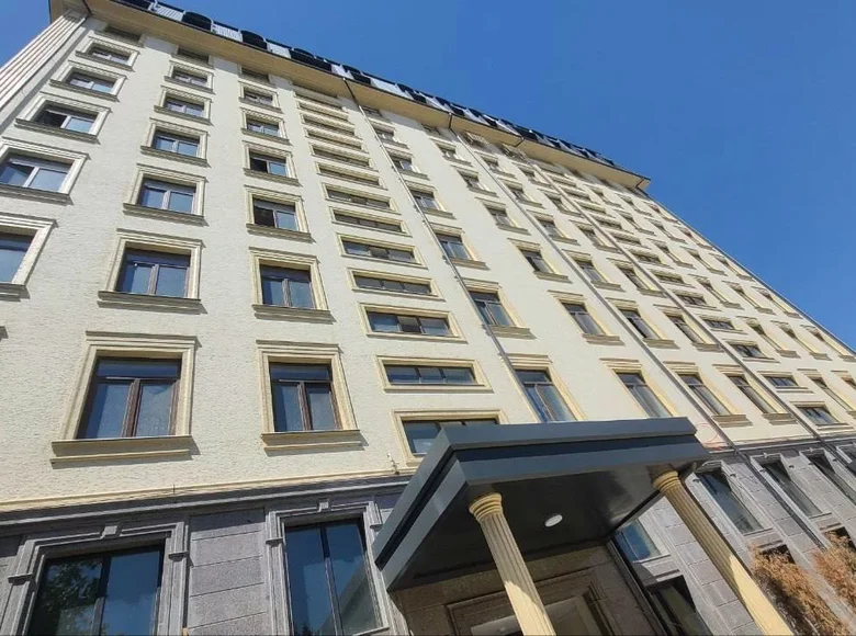 Kvartira 3 xonalar 75 m² Khanabadda