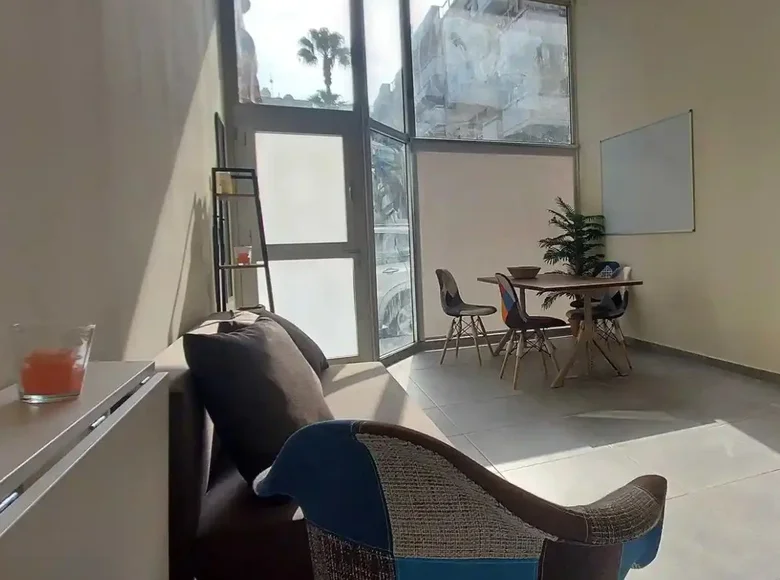 Sklep  Limassol, Cypr