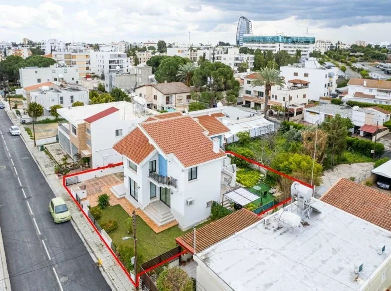 Dom 4 pokoi 340 m² Strovolos, Cyprus