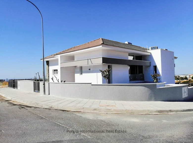 4-Schlafzimmer-Villa 376 m² Limassol, Zypern