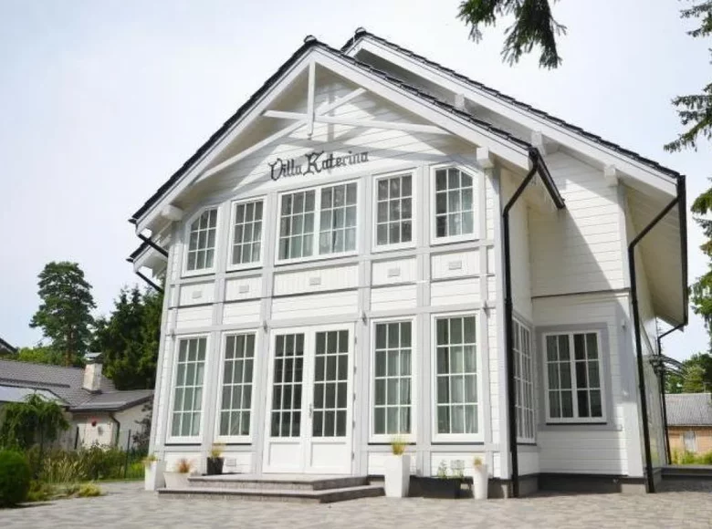 Casa 6 habitaciones 820 m² Jurmala, Letonia