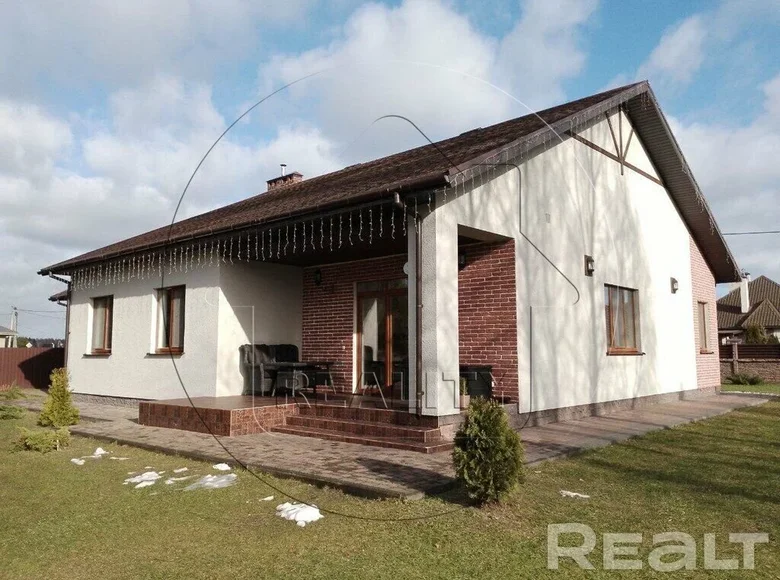 Haus 156 m² Malyja Radvanicy, Weißrussland