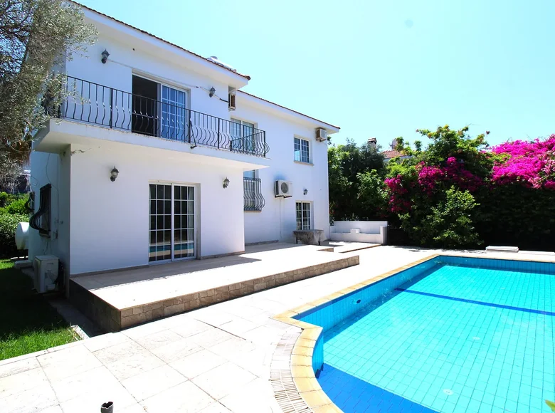 3 bedroom villa 350 m² Girne Belediyesi, Northern Cyprus