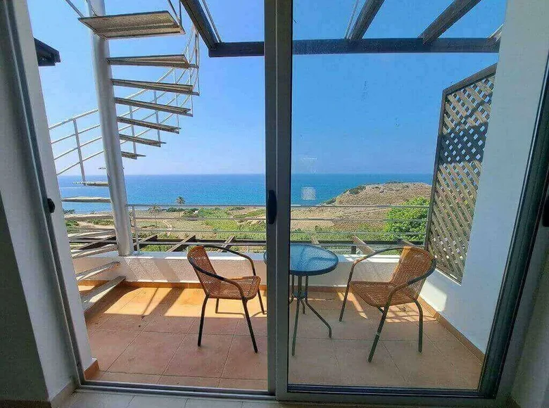 2 bedroom penthouse 68 m² Kalograia, Northern Cyprus