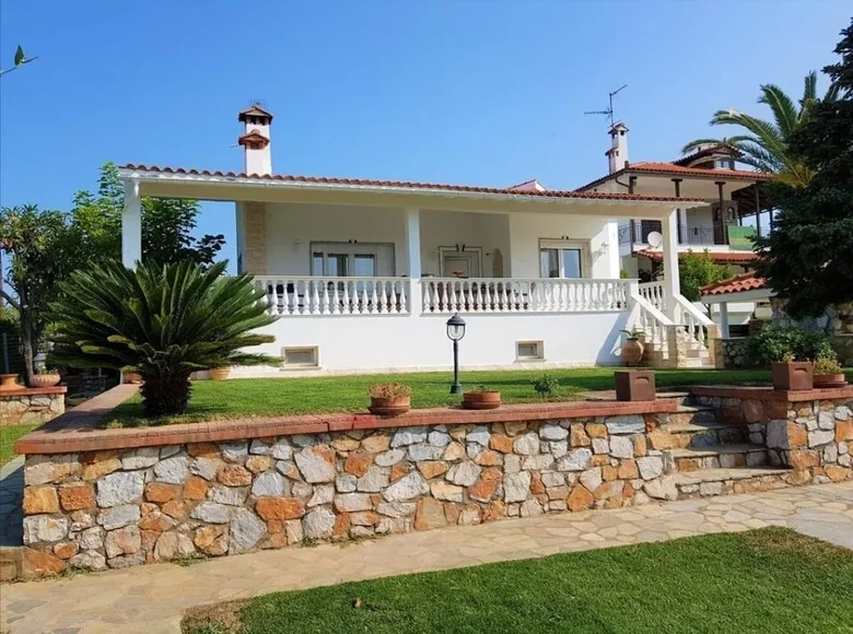 Cottage 4 bedrooms 219 m² Nikiti, Greece