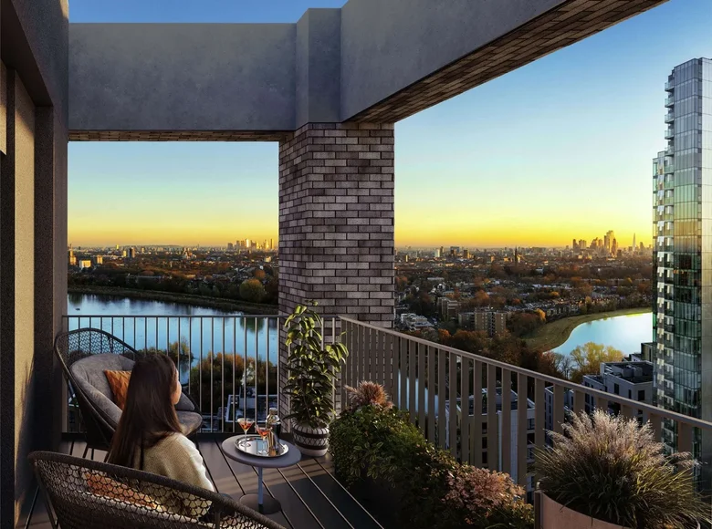 3 bedroom apartment 107 m² London, United Kingdom
