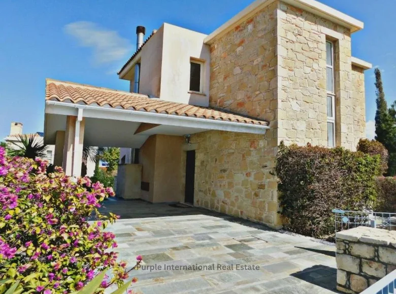 Villa de tres dormitorios 218 m² Neo Chorio, Chipre