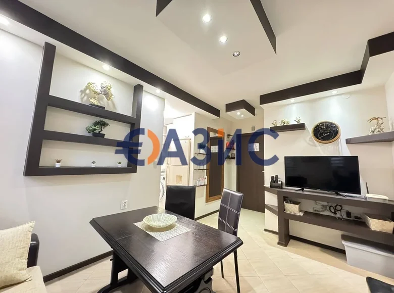 2 bedroom apartment 80 m² Nesebar, Bulgaria