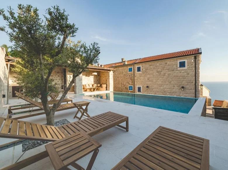 Willa 4 pokoi 197 m² Katun Rezevici, Czarnogóra