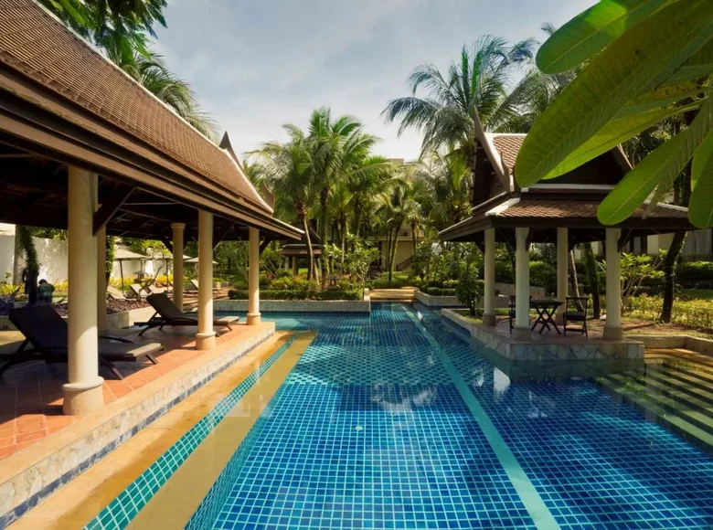3 bedroom townthouse 337 m² Phuket, Thailand