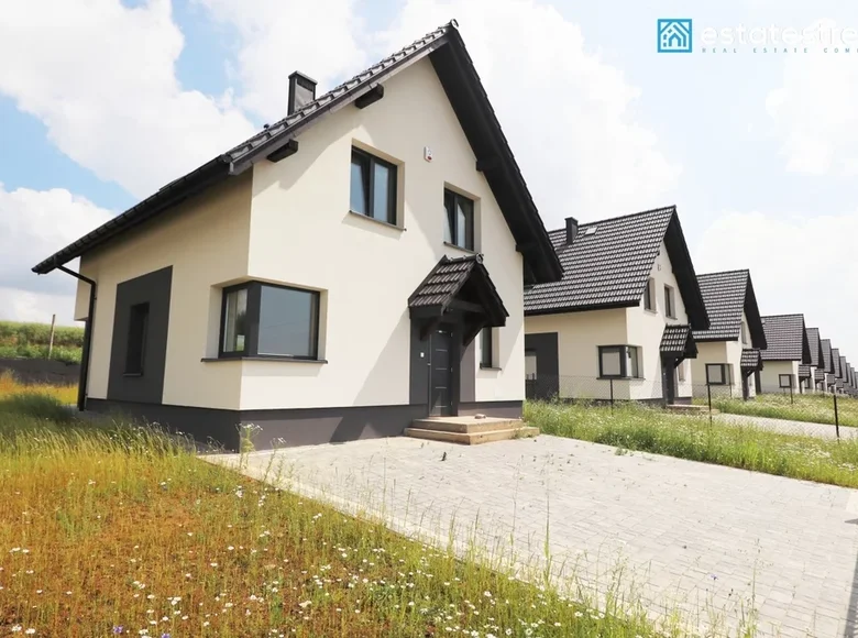 4 room house 10 941 m² Wielka Wies, Poland