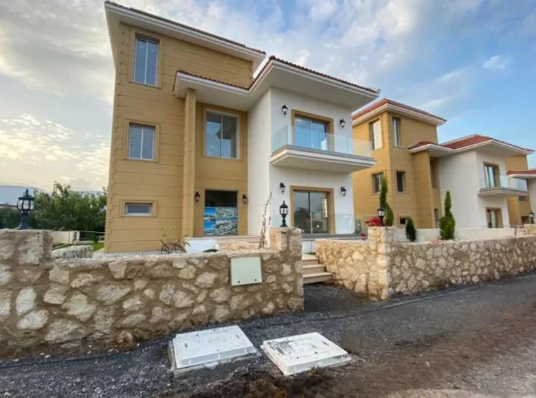 Villa de tres dormitorios 220 m² Karavas, Chipre