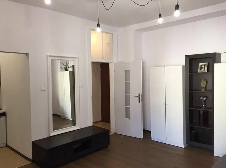 1 room apartment 29 m² in Warsaw, Poland