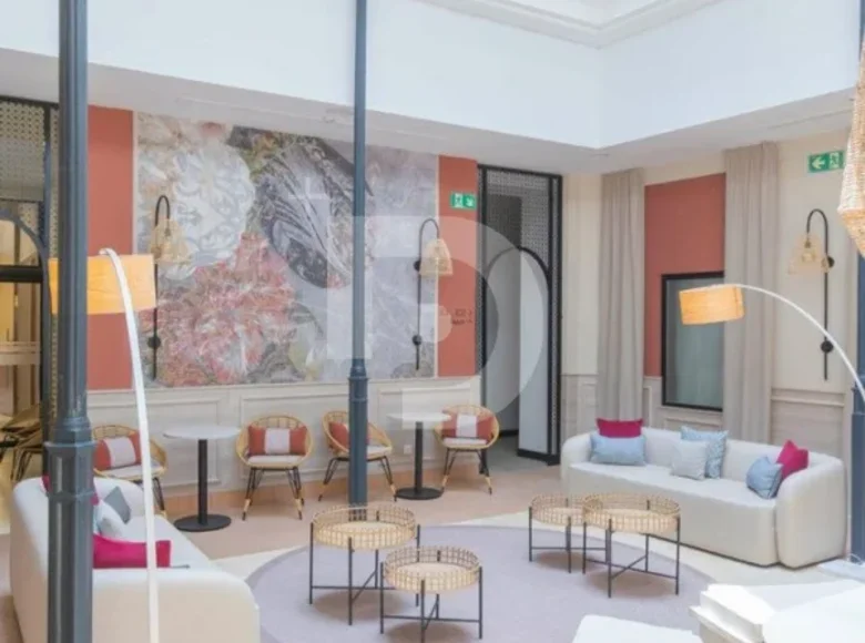Hotel 852 m² in Spain, Spain