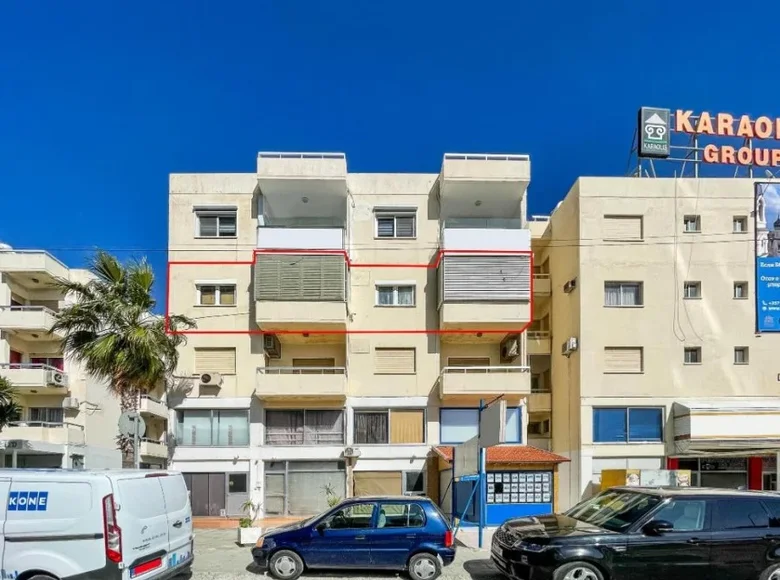 Mieszkanie 4 pokoi 187 m² Koinoteta Mouttagiakas, Cypr