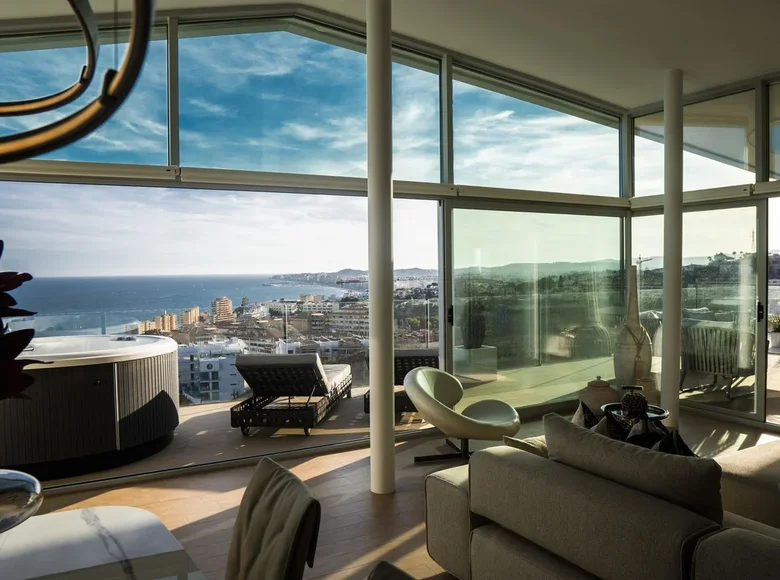 4 bedroom apartment 177 m² Benalmadena, Spain